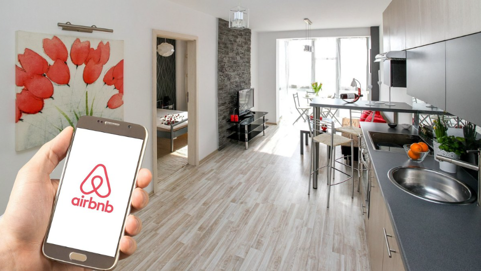 Airbnb mobile number formatter